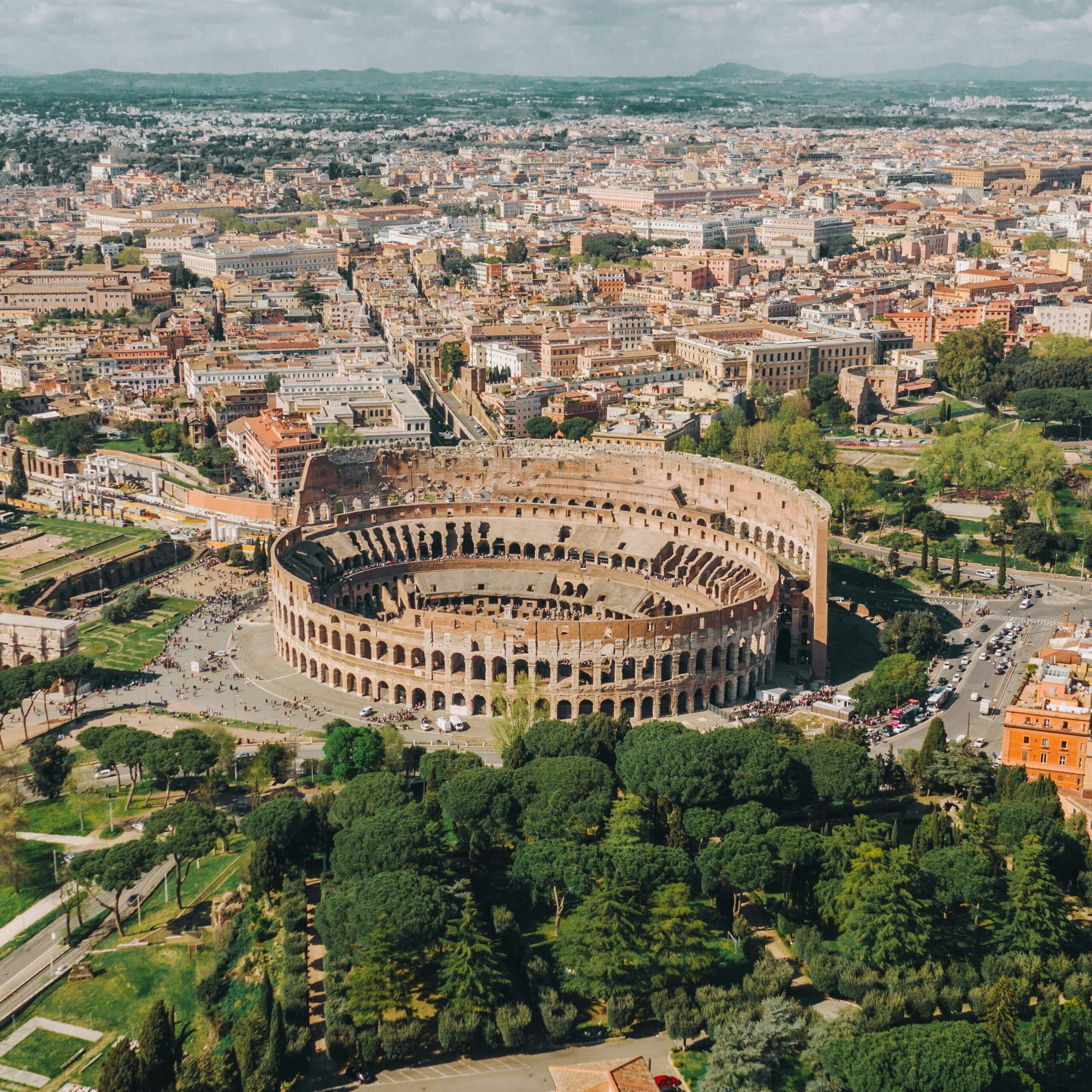コロッセオを中心としたローマの風景